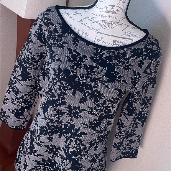 Neiman Marcus Dresses & Skirts - Neiman Marcus Dress